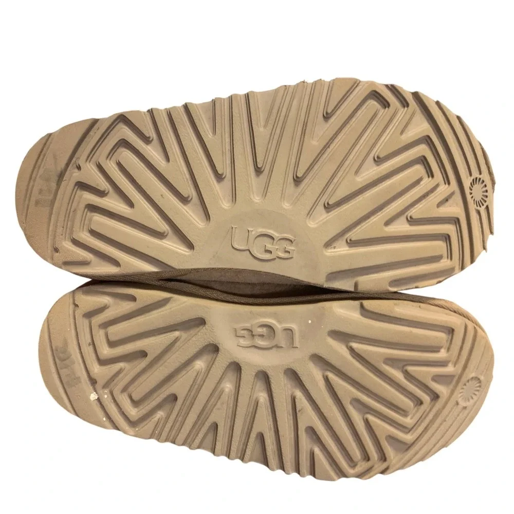 UGG Kids Tasman Suede Slippers Chestnut Brown Size 1Y
